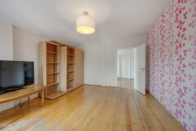 Piata Gemeni. O casa cu trecut, in inima orasului - eleganta clasica, stil actual